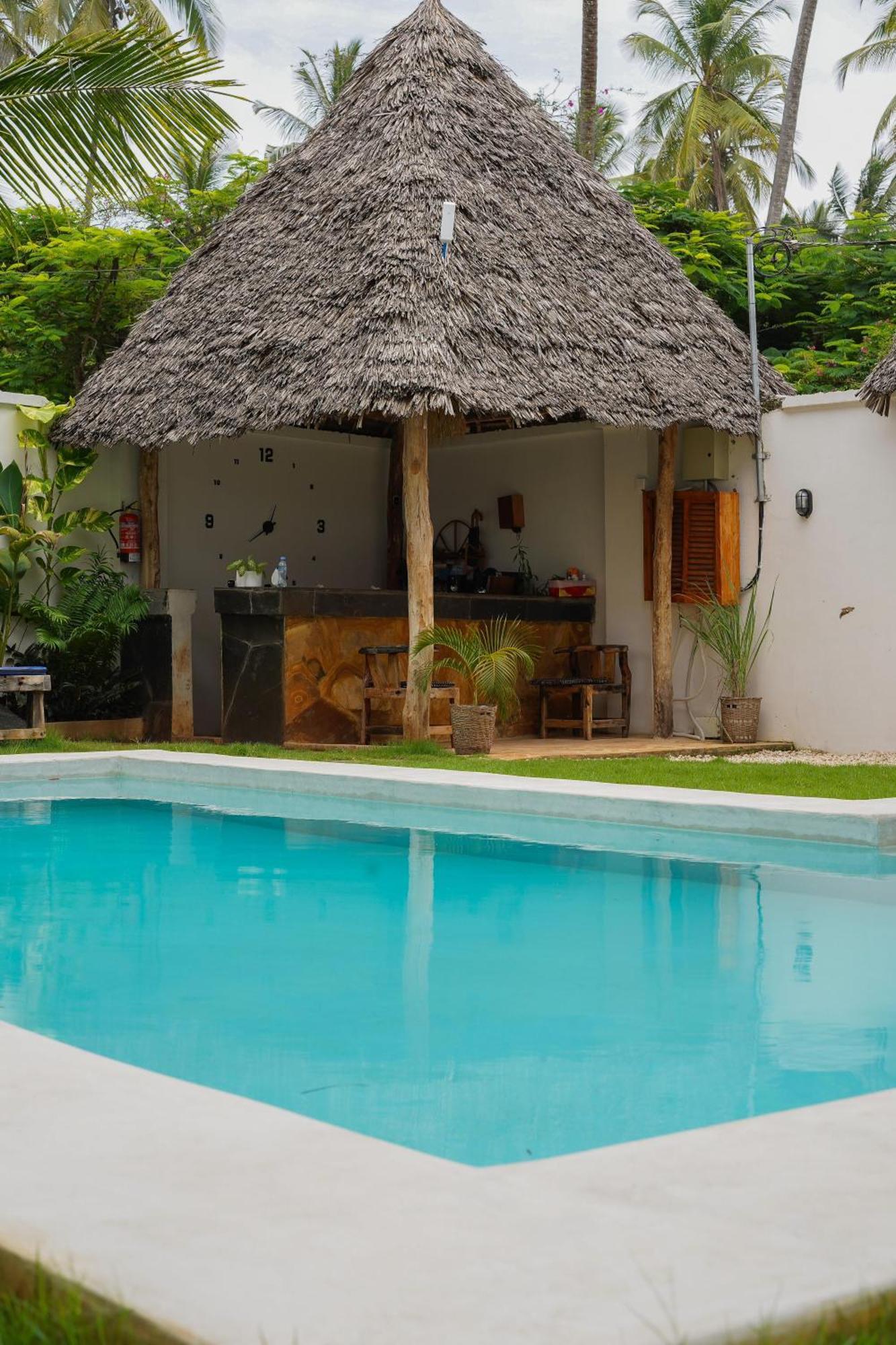 Mambo Cabana Pwani Mchangani Exterior photo